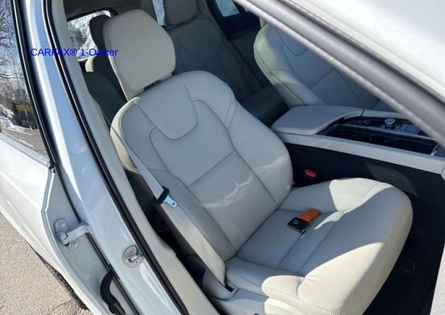 Used 2024 Volvo XC90 T8 Plus w/ Protection Package image 16