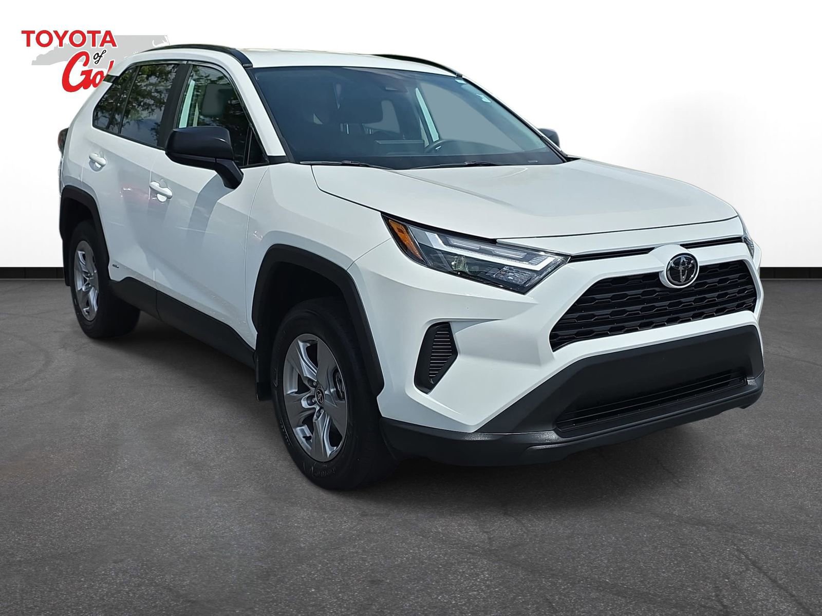 Used 2025 Toyota RAV4 LE AWD/4WD image 3