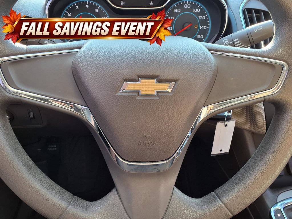Used 2017 Chevrolet Cruze LS FWD image 15