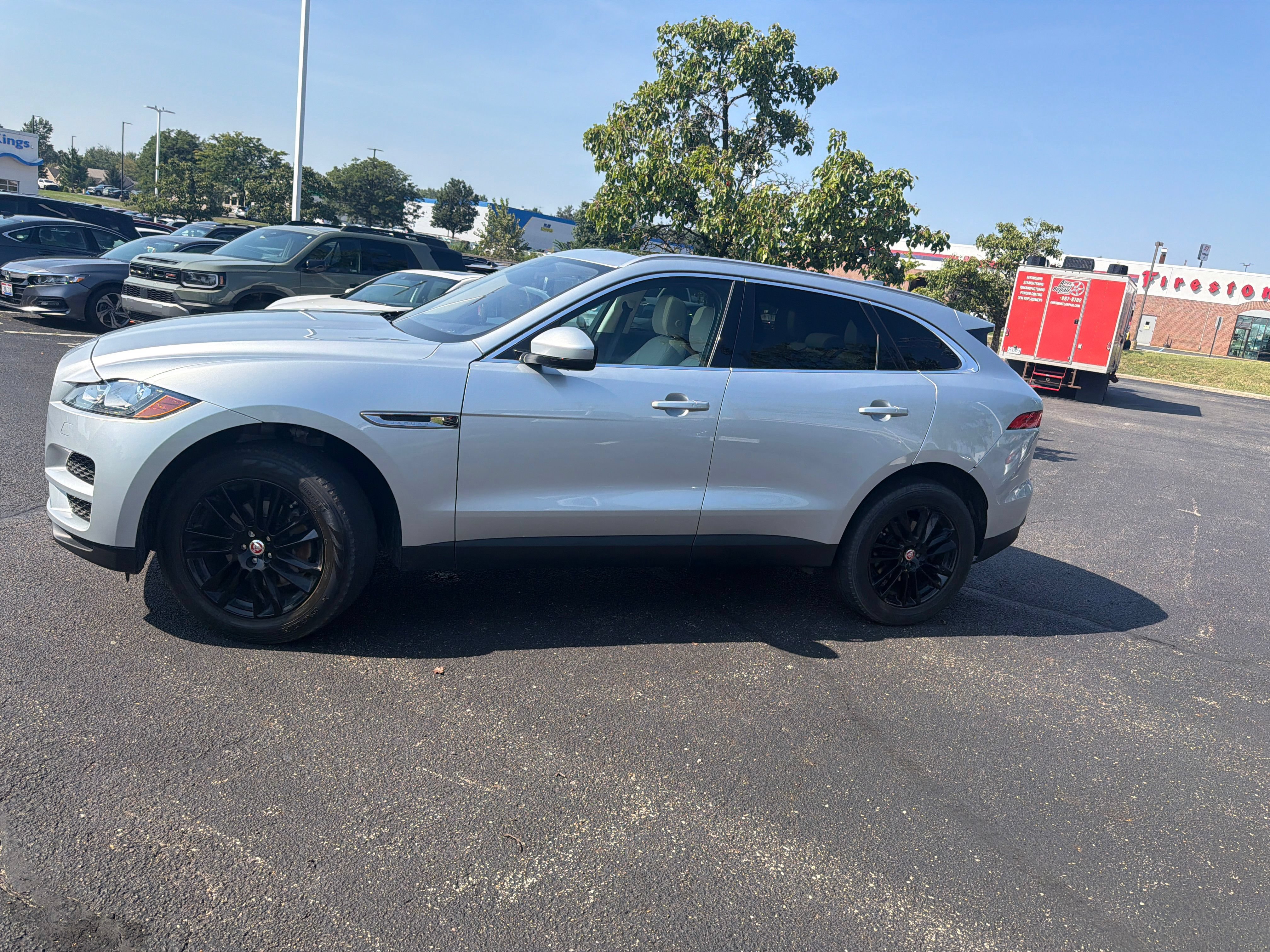 Used 2019 Jaguar F-PACE Prestige AWD/4WD image 9