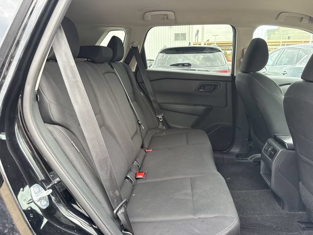 Used 2024 Nissan Rogue S AWD/4WD image 29