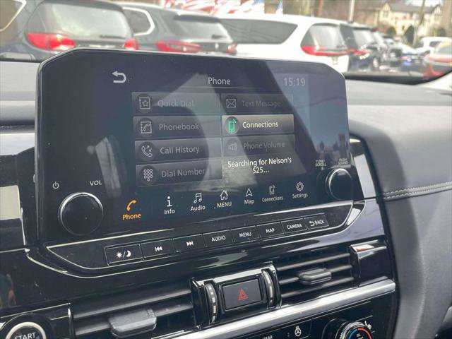 Used 2023 Nissan Pathfinder Platinum image 27