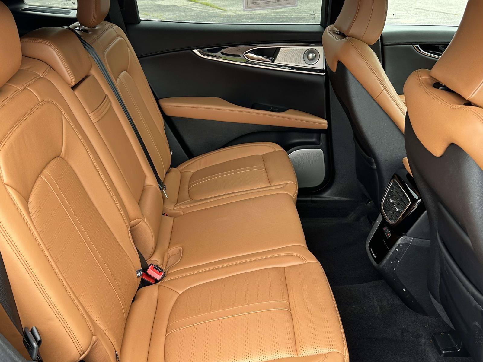 Used 2022 Lincoln Nautilus Black Label AWD/4WD image 10