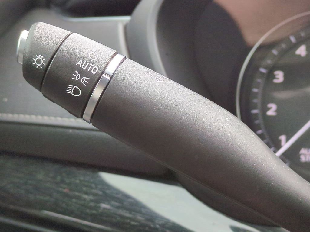 Used 2021 Cadillac XT4 Premium Luxury w/ Technology Package image 34