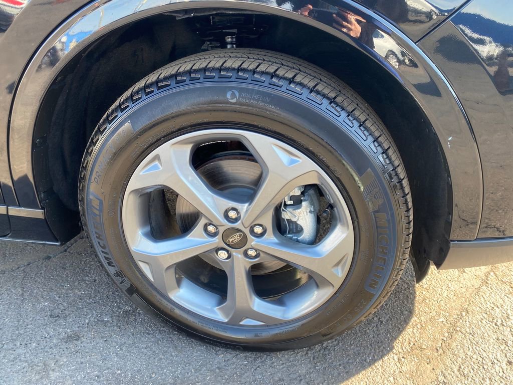 Used 2024 Ford Escape ST-Line w/ Tech Pack #1 AWD/4WD image 30