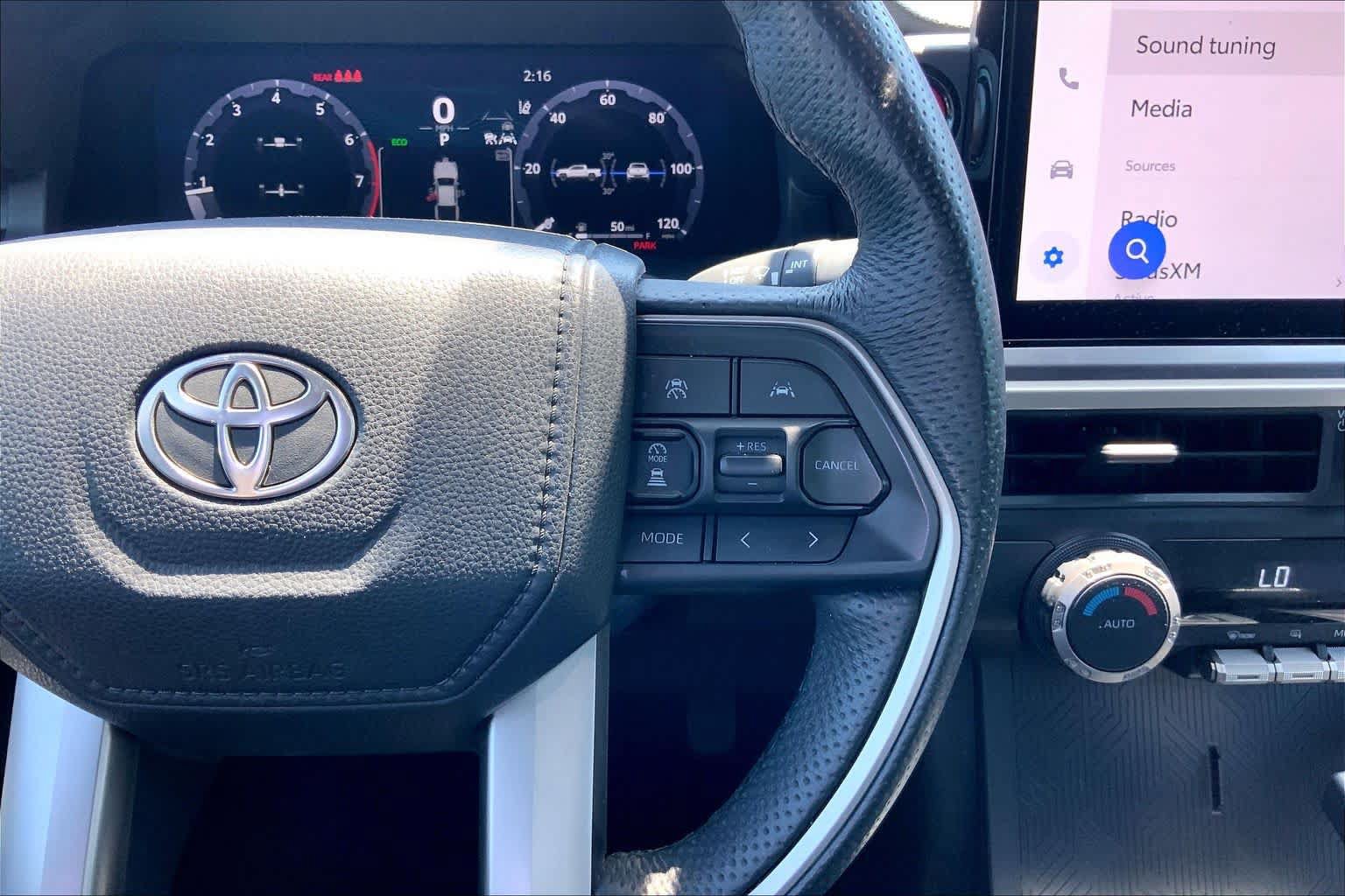 Used 2025 Toyota Tacoma TRD Off-Road AWD/4WD image 24