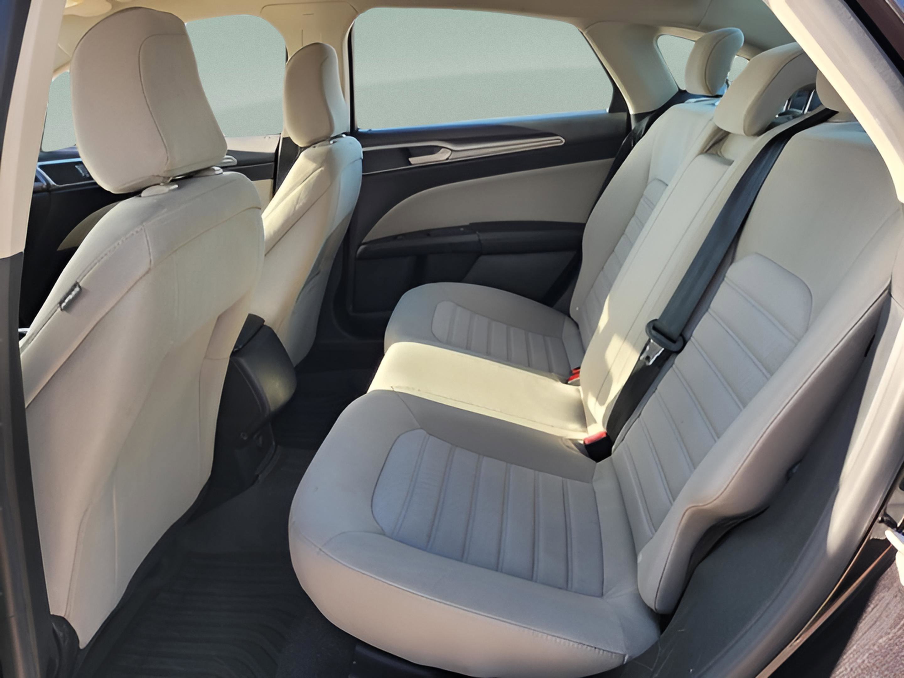 Used 2020 Ford Fusion S image 12