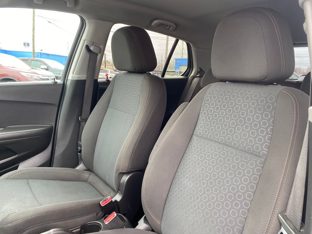 Used 2020 Chevrolet Trax LS w/ Tint and Cruise Package FWD image 9