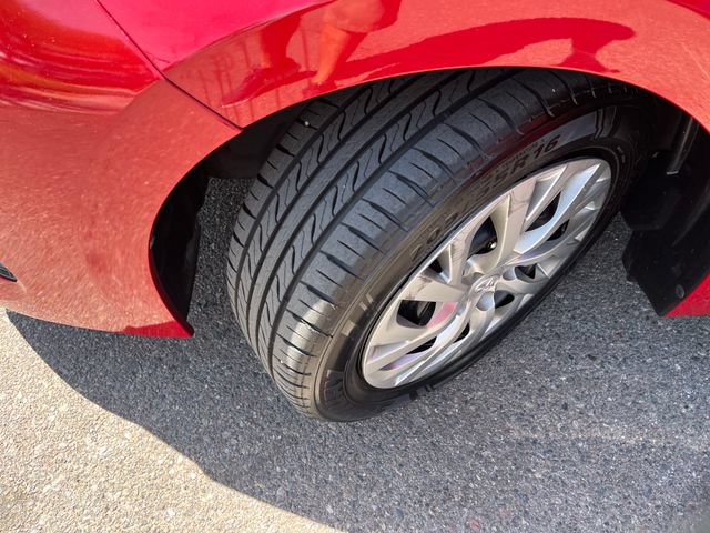 Used 2019 Toyota Corolla LE w/ Carpet Mat Package (TMS) FWD image 20