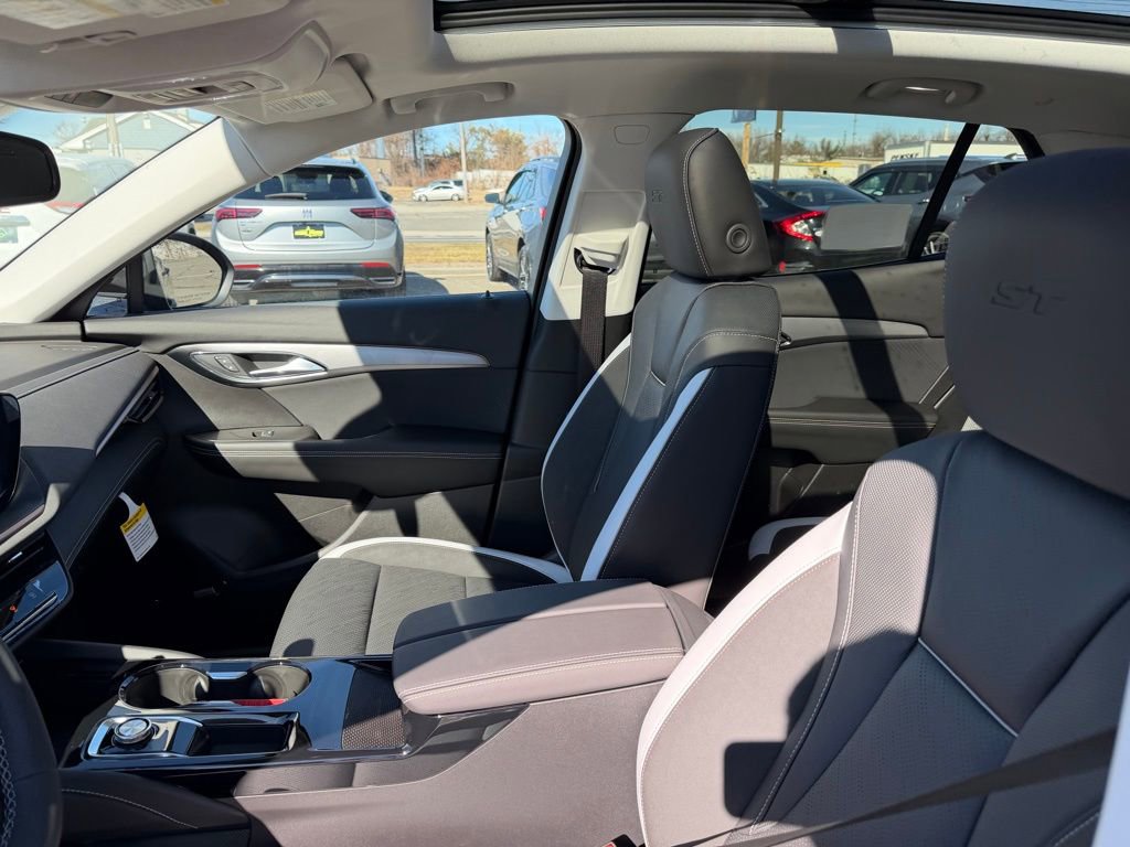 New 2026 Buick Envision Sport Touring image 18