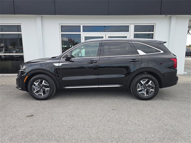 Used 2024 Kia Sorento EX w/ Panoramic Sunroof Package image 4
