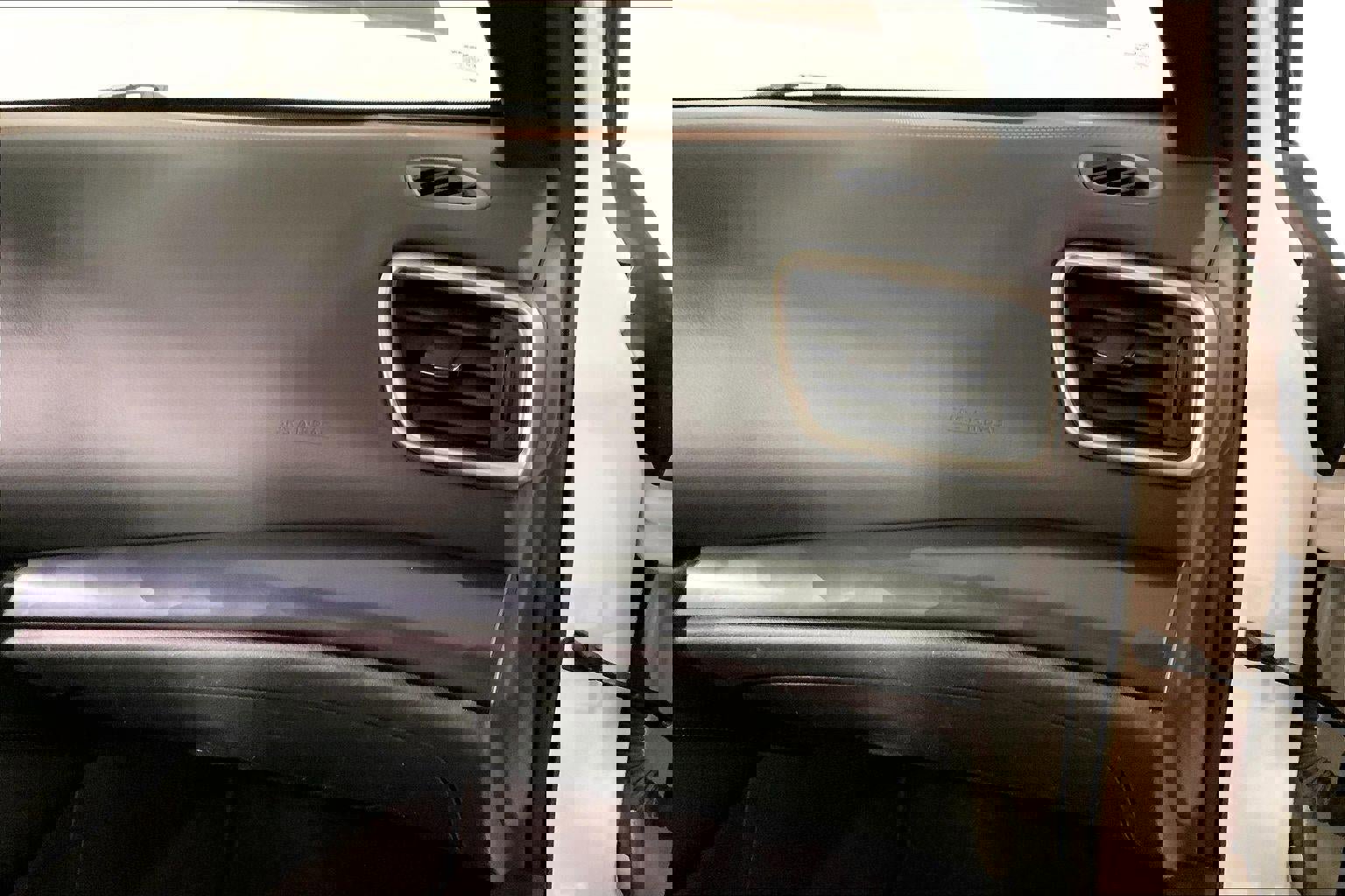 Used 2023 Nissan Maxima SR image 16