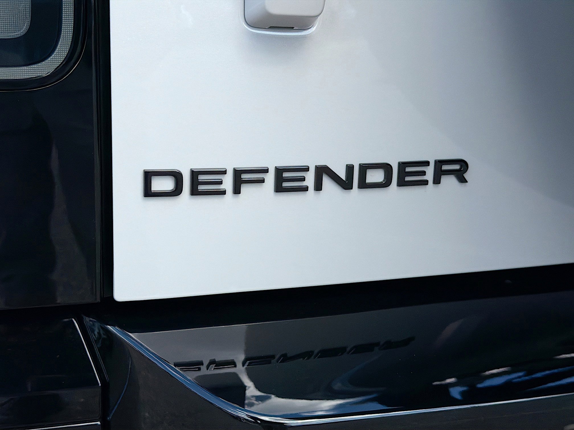 New 2026 Land Rover Defender 110 X image 11