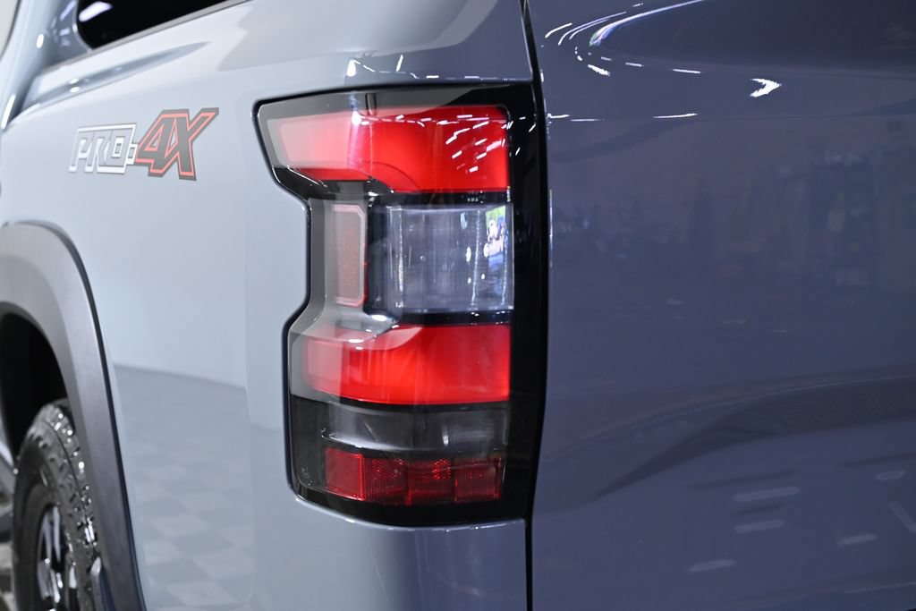 Certified 2023 Nissan Frontier PRO-4X w/ Pro Convenience Package AWD/4WD image 9