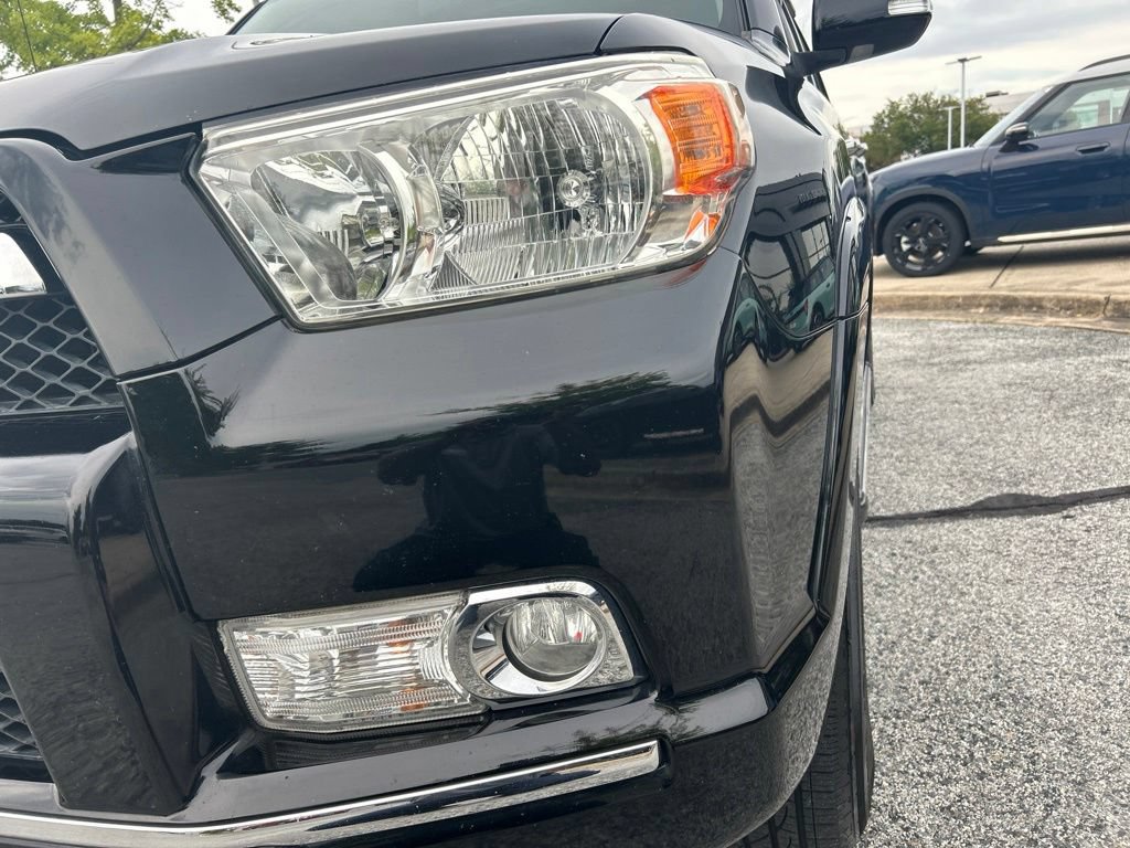 Used 2011 Toyota 4Runner SR5 AWD/4WD image 15