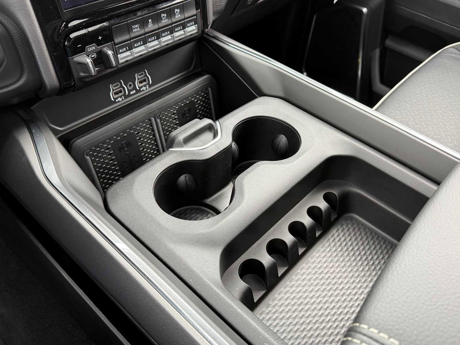 New 2026 RAM 2500 Laramie w/ Sport Appearance Package image 20