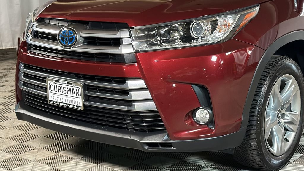 Used 2018 Toyota Highlander Limited image 3