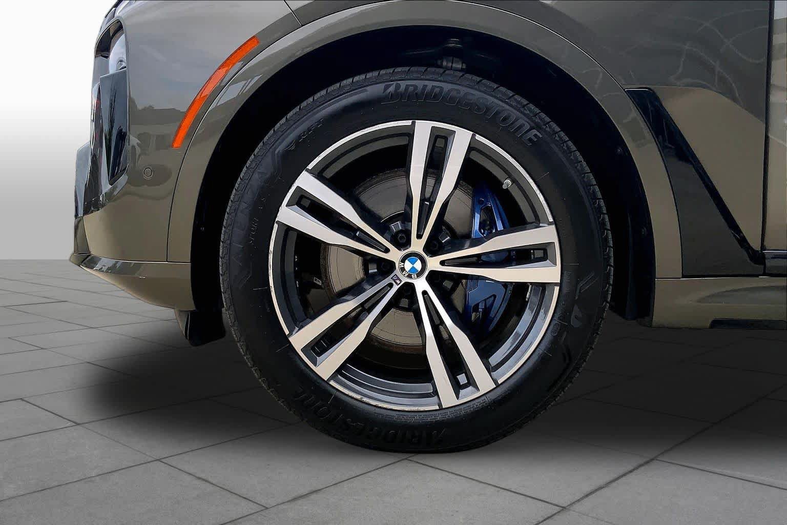 Used 2025 BMW X7 M60i AWD/4WD image 18