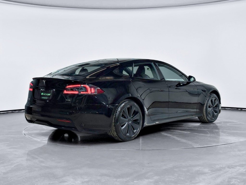 Used 2021 Tesla Model S Plaid image 3