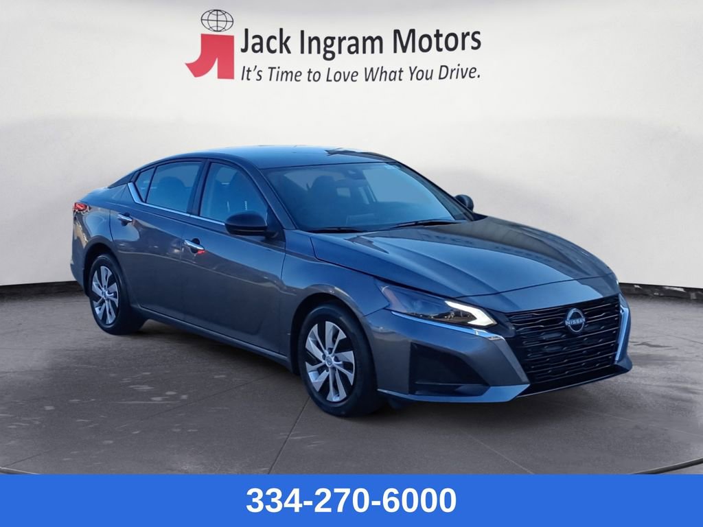 New 2025 Nissan Altima 2.5 S image 7