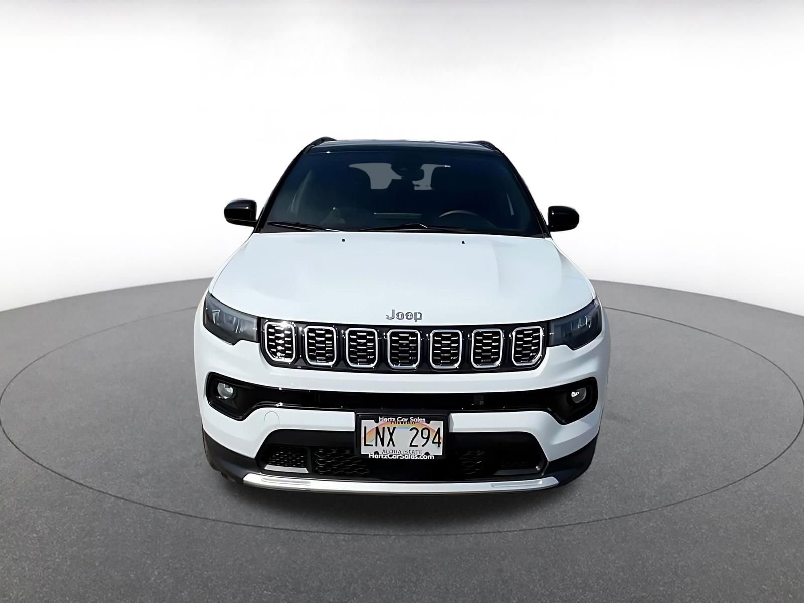 Used 2025 Jeep Compass Limited image 4