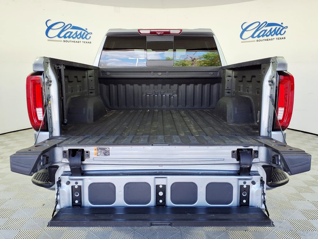 Used 2024 GMC Sierra 1500 AT4 w/ Technology Package image 5
