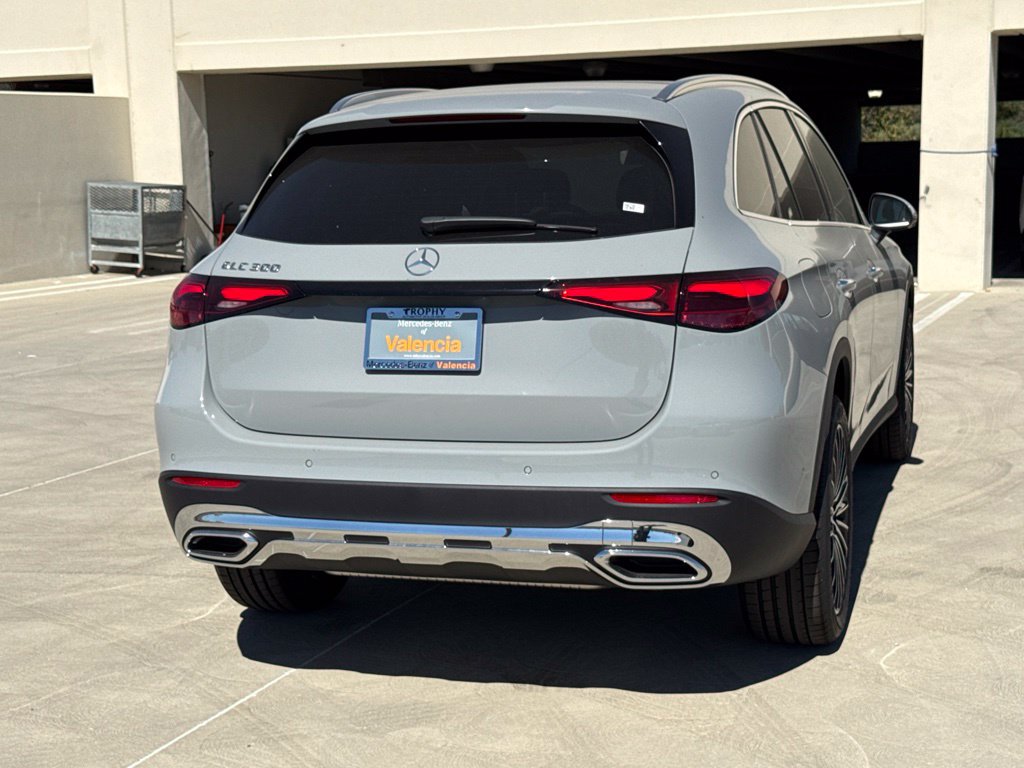 New 2027 Mercedes-Benz GLC 300 image 9