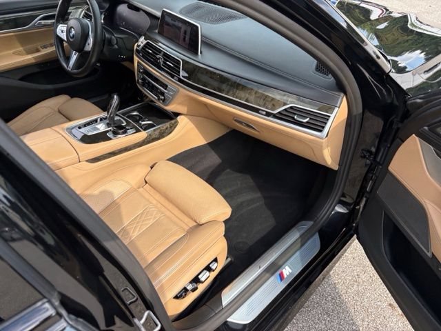 Used 2021 BMW 740i xDrive w/ M Sport Package AWD/4WD image 46