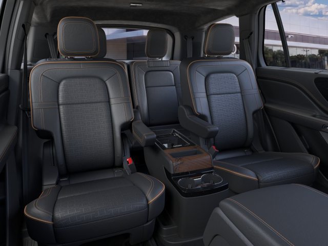New 2026 Lincoln Aviator Black Label w/ Jet Appearance Package AWD/4WD image 11