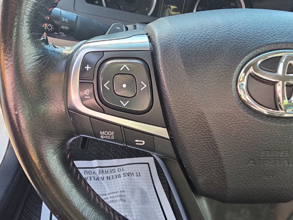 Used 2016 Toyota Camry SE FWD image 26