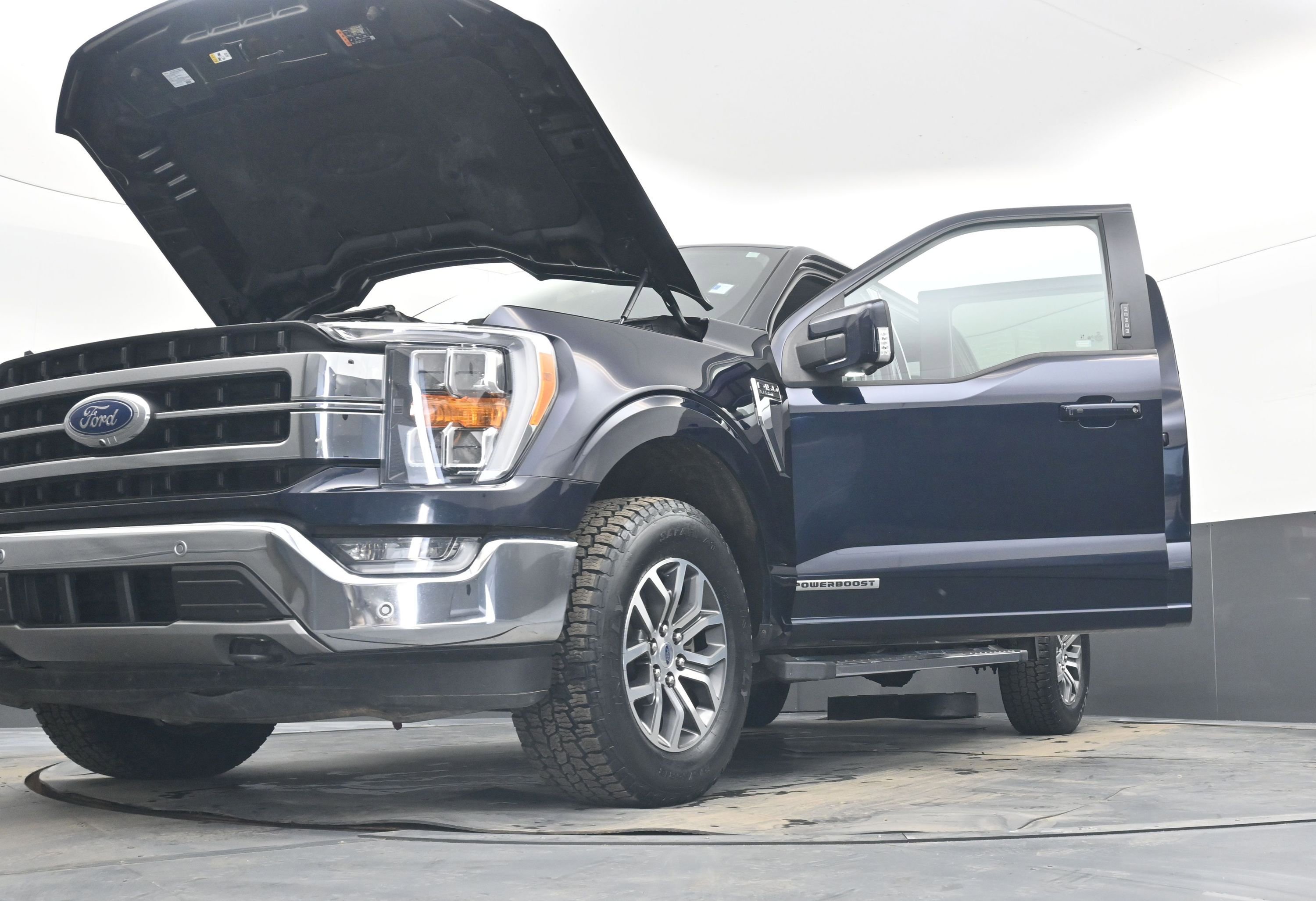 Used 2021 Ford F150 Lariat w/ Tow Technology Package image 43