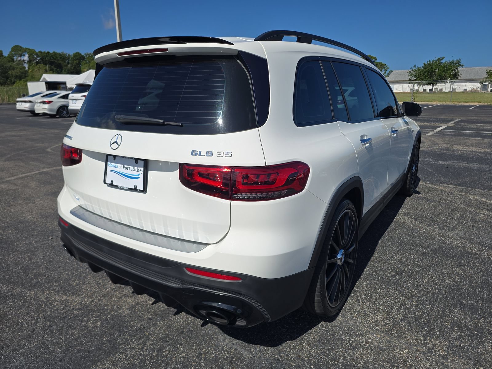 Used 2021 Mercedes-Benz GLB 35 AMG 4MATIC image 4