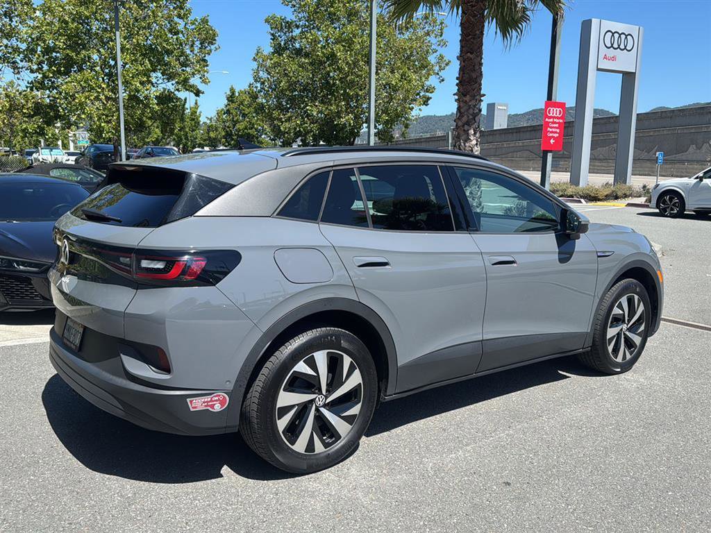 Used 2023 Volkswagen ID.4 Pro AWD/4WD image 6