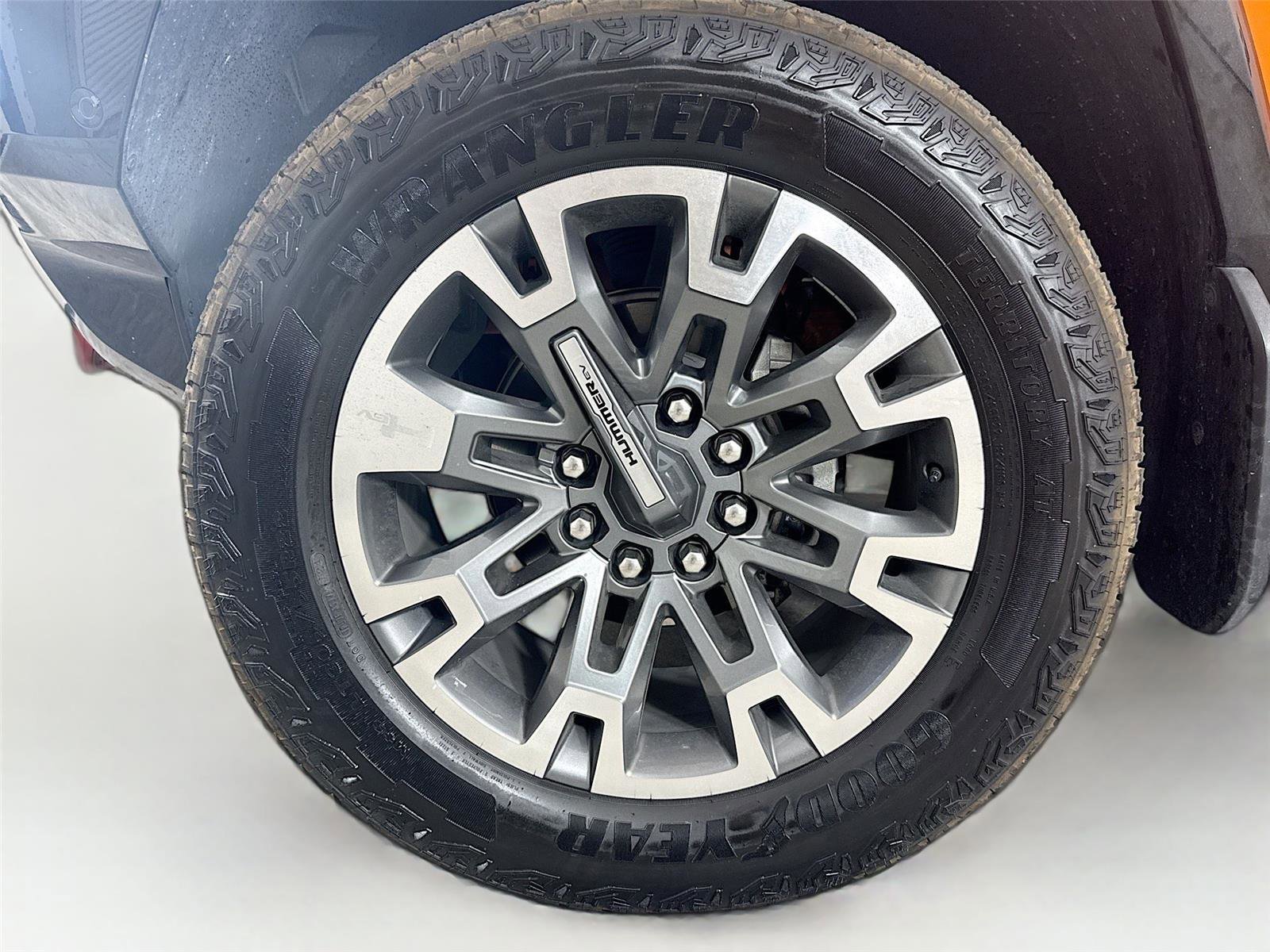 Used 2024 GMC Hummer EV 2X w/ LPO, Sport Package image 12