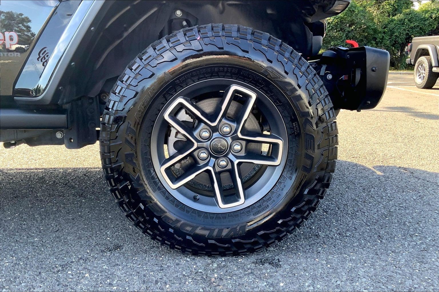 Certified 2024 Jeep Gladiator Mojave AWD/4WD image 10