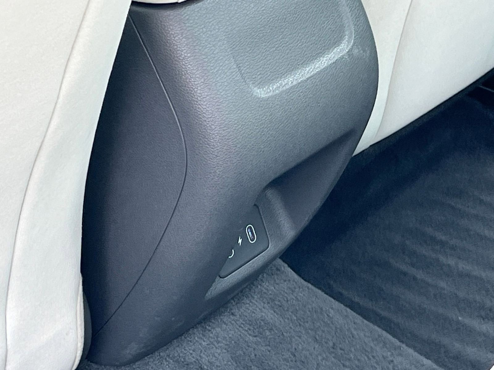 Used 2025 Hyundai Sonata SEL FWD image 23