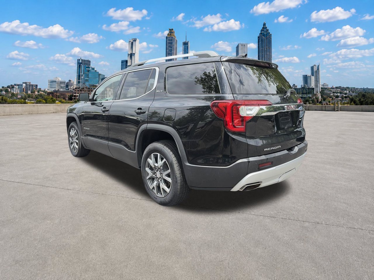 Used 2023 GMC Acadia SLT FWD image 26