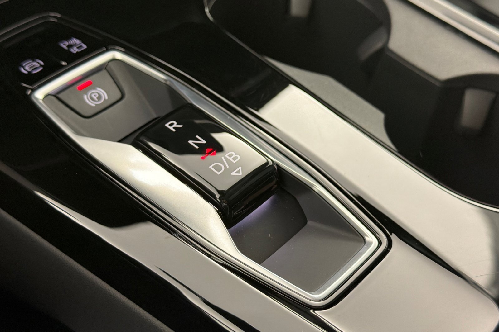 Certified 2025 Audi A6 e-tron Premium w/ Convenience Package RWD image 20