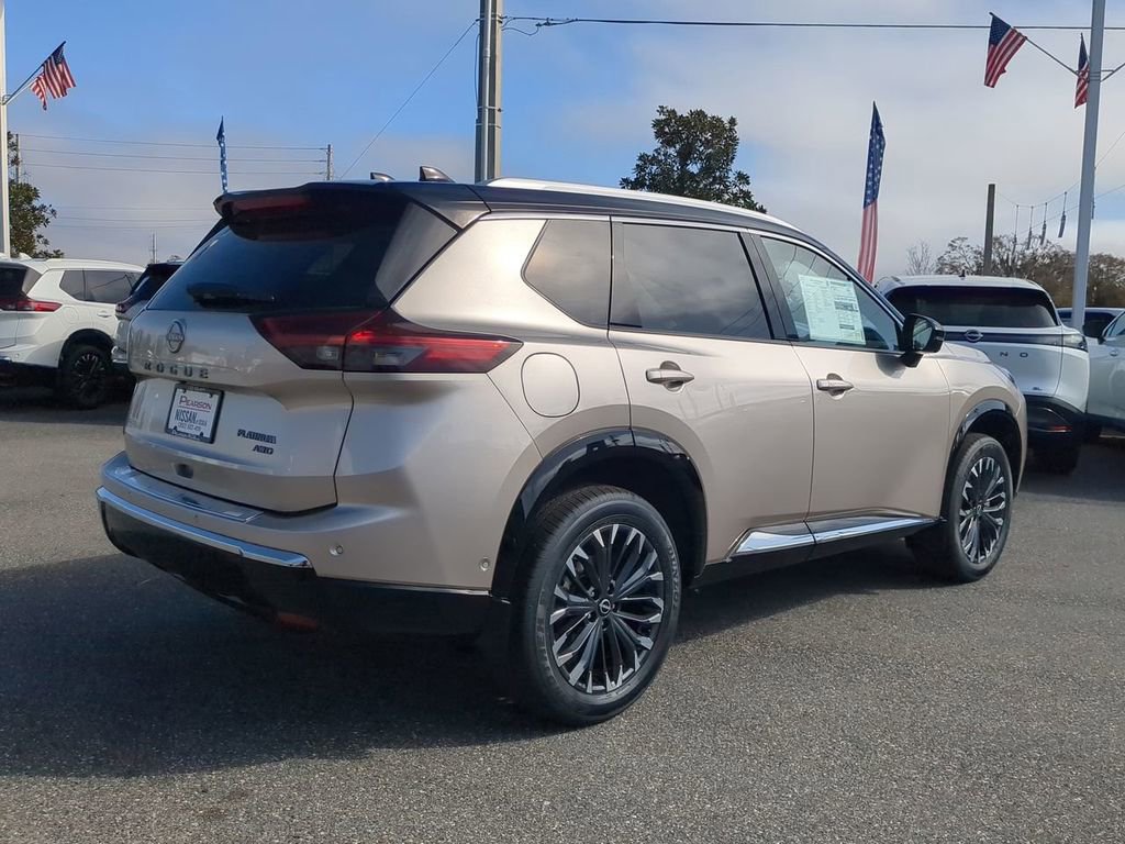 Used 2026 Nissan Rogue Platinum w/ Tech Package image 4