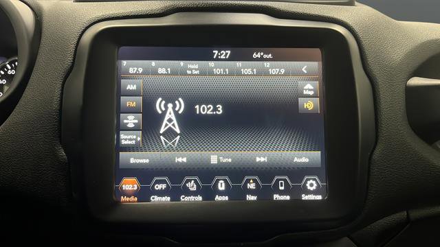 Used 2022 Jeep Renegade Latitude AWD/4WD image 30
