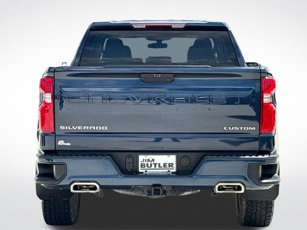Used 2020 Chevrolet Silverado 1500 Custom w/ Custom Value Package AWD/4WD image 6