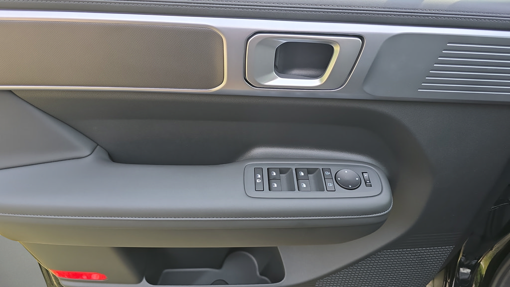 New 2026 Hyundai Santa Fe SEL AWD/4WD image 16
