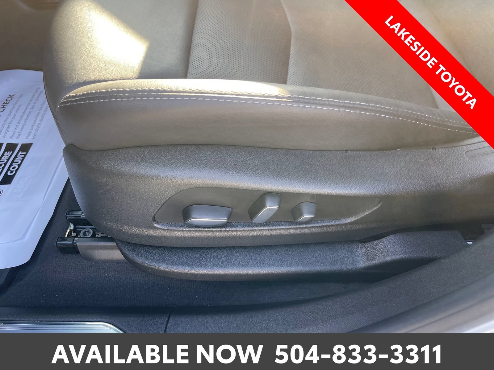 Used 2025 Cadillac XT5 Sportv w/ Technology Package AWD/4WD image 28