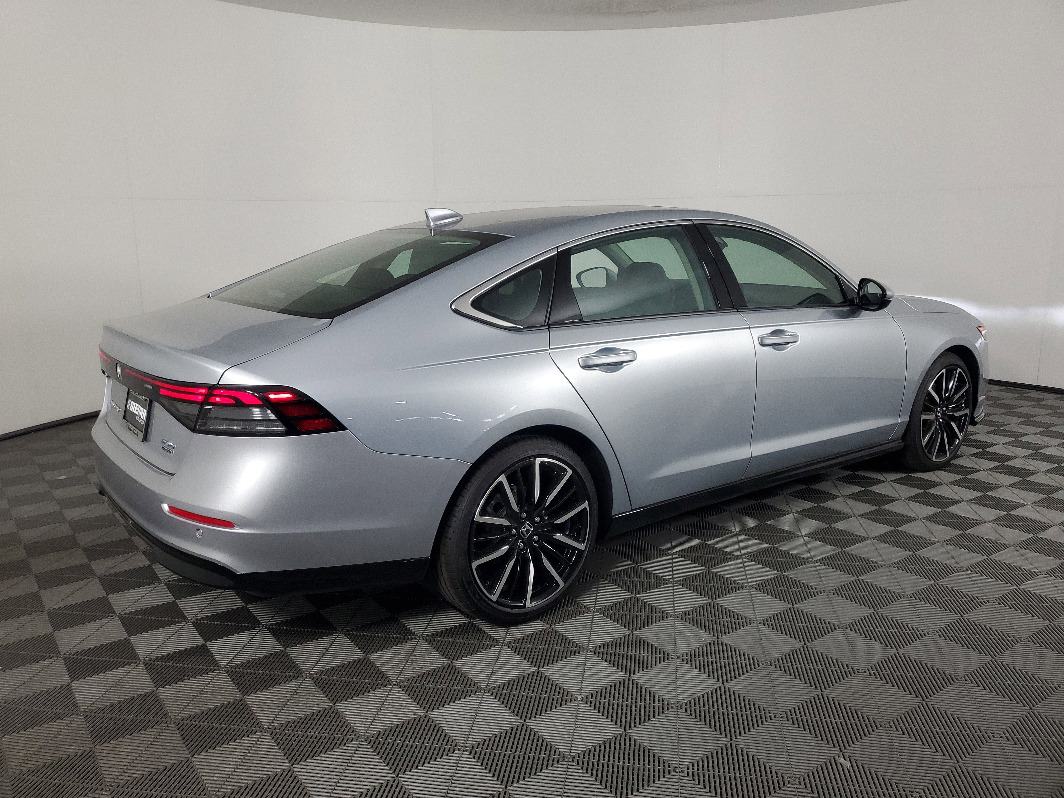 New 2025 Honda Accord Touring image 4