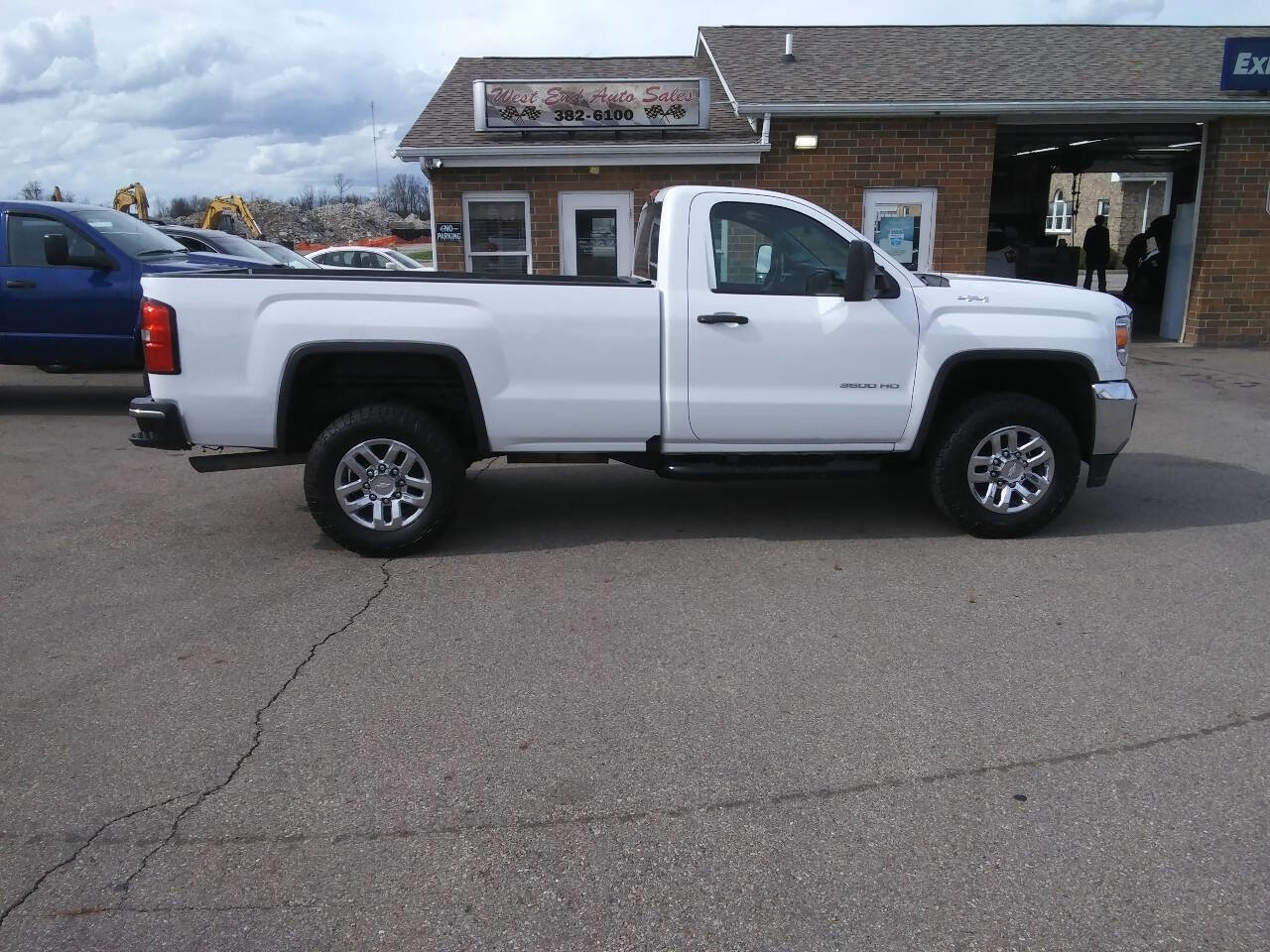 Used 2016 GMC Sierra 3500 4x4 Regular Cab w/ Snow Plow Prep Package image 2