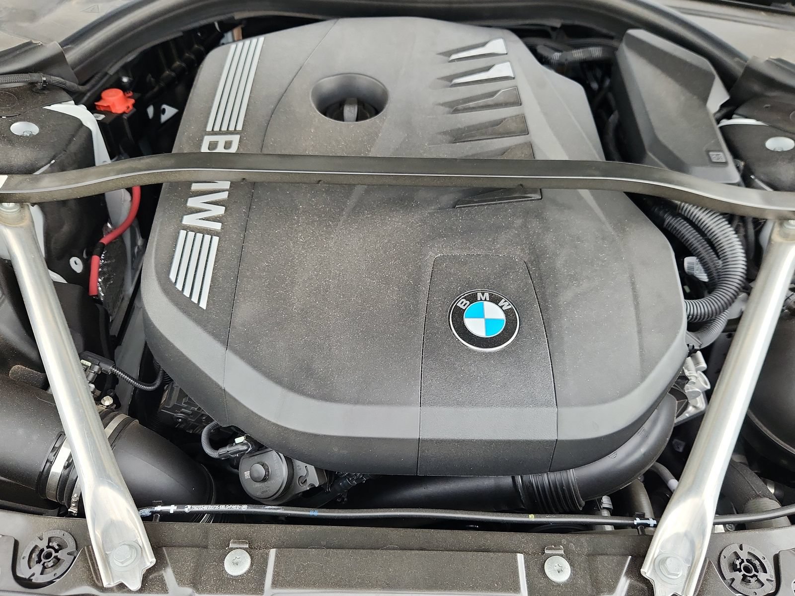 Used 2025 BMW 740i xDrive AWD/4WD image 16