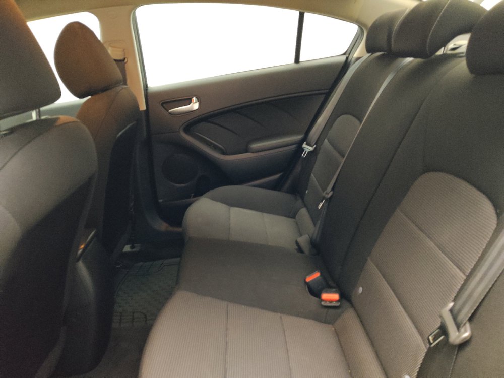 Used 2018 Kia Forte LX FWD image 18