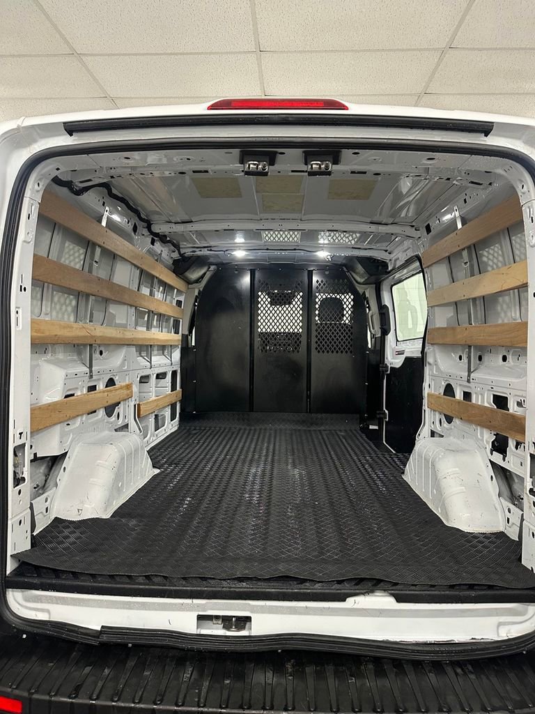 Used 2023 Ford Transit 250 Low Roof AWD w/ Exterior Upgrade Package image 20