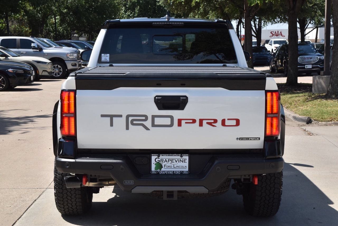 Used 2025 Toyota Tacoma TRD Pro AWD/4WD image 9