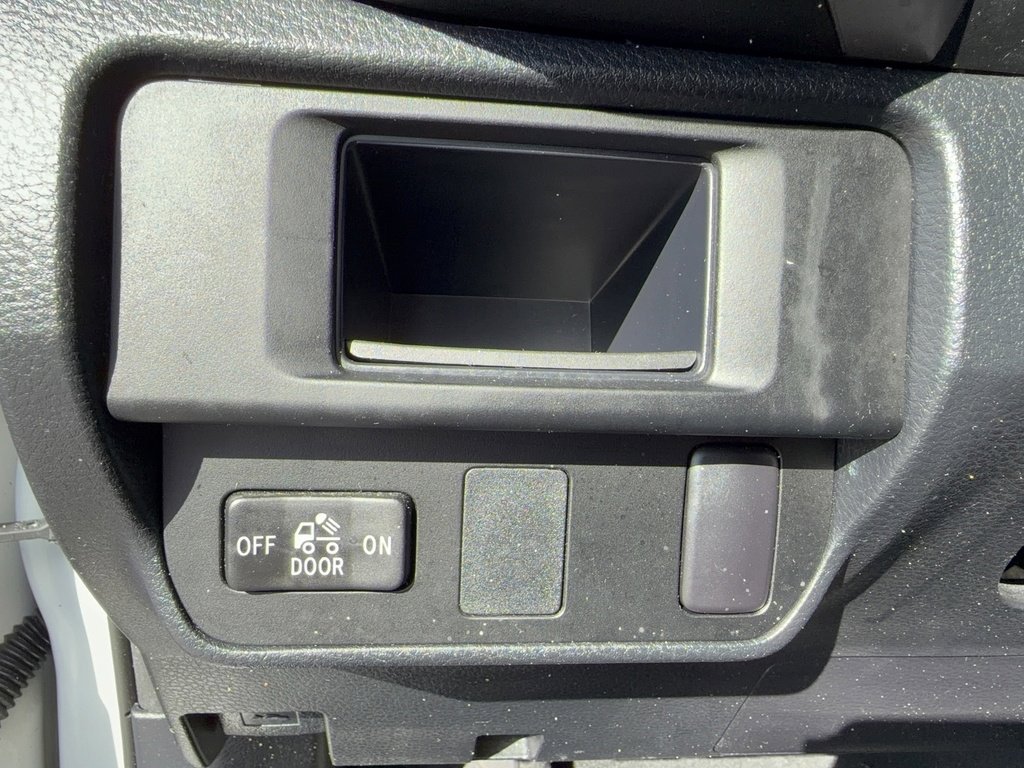 Used 2017 Toyota Tacoma SR5 w/ Tow Package image 26